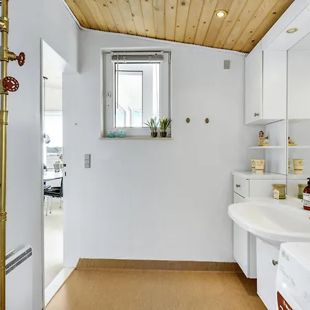 בית נופש Beautiful In With Wifi